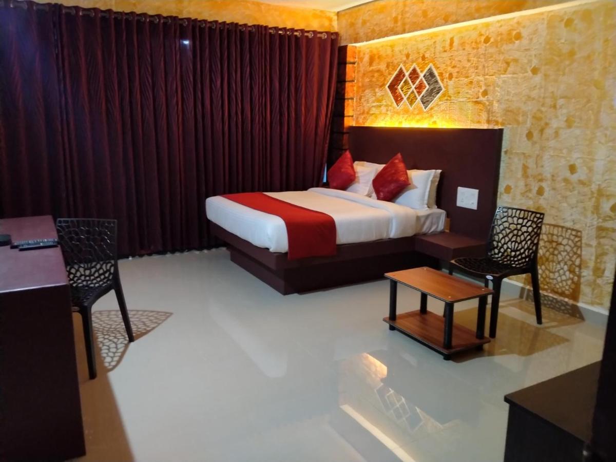 Rambler Garden Resort Ідуккі Екстер'єр фото